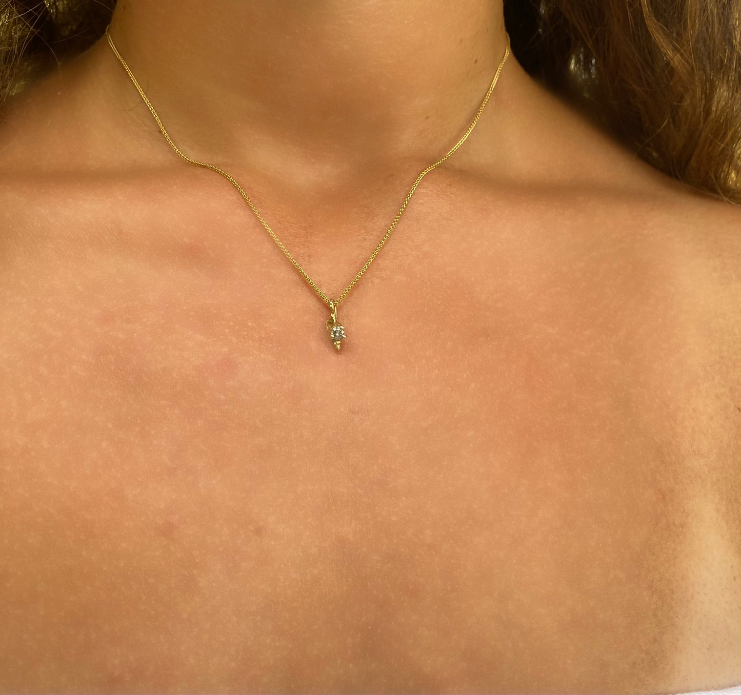 Nixie Diamond Sea Shell 14k Gold Necklace